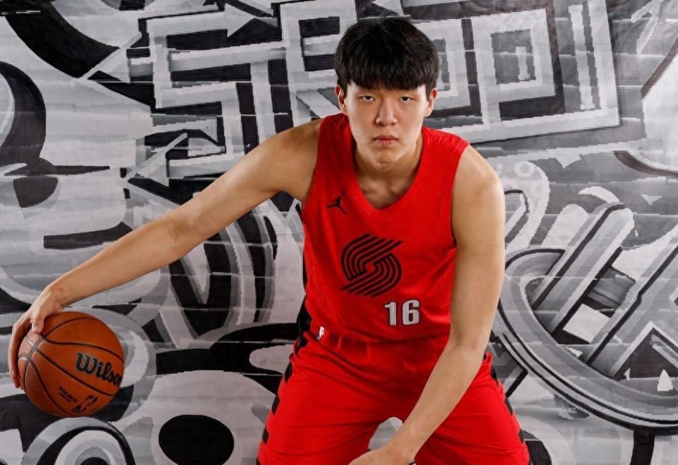 包含波特兰开拓者迎NBA总决赛关键赛，窗口期战术微调，更衣室稳定，球队文化再被提及的词条