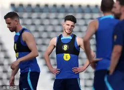 波尔图发布备战花絮，清晨主帅复盘，法国杯任务艰巨，控场能力受关注(波尔图vs波尔蒂芒斯)