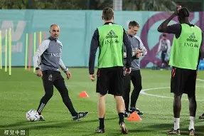 波尔图发布备战花絮，清晨主帅复盘，法国杯任务艰巨，控场能力受关注(波尔图vs波尔蒂芒斯)