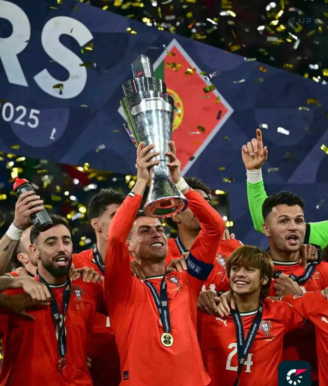 开云足球-赛地聚焦——欧联国际比赛日热度飙升，葡萄牙体育完成体检，底气十足，高层口径保持一致的简单介绍