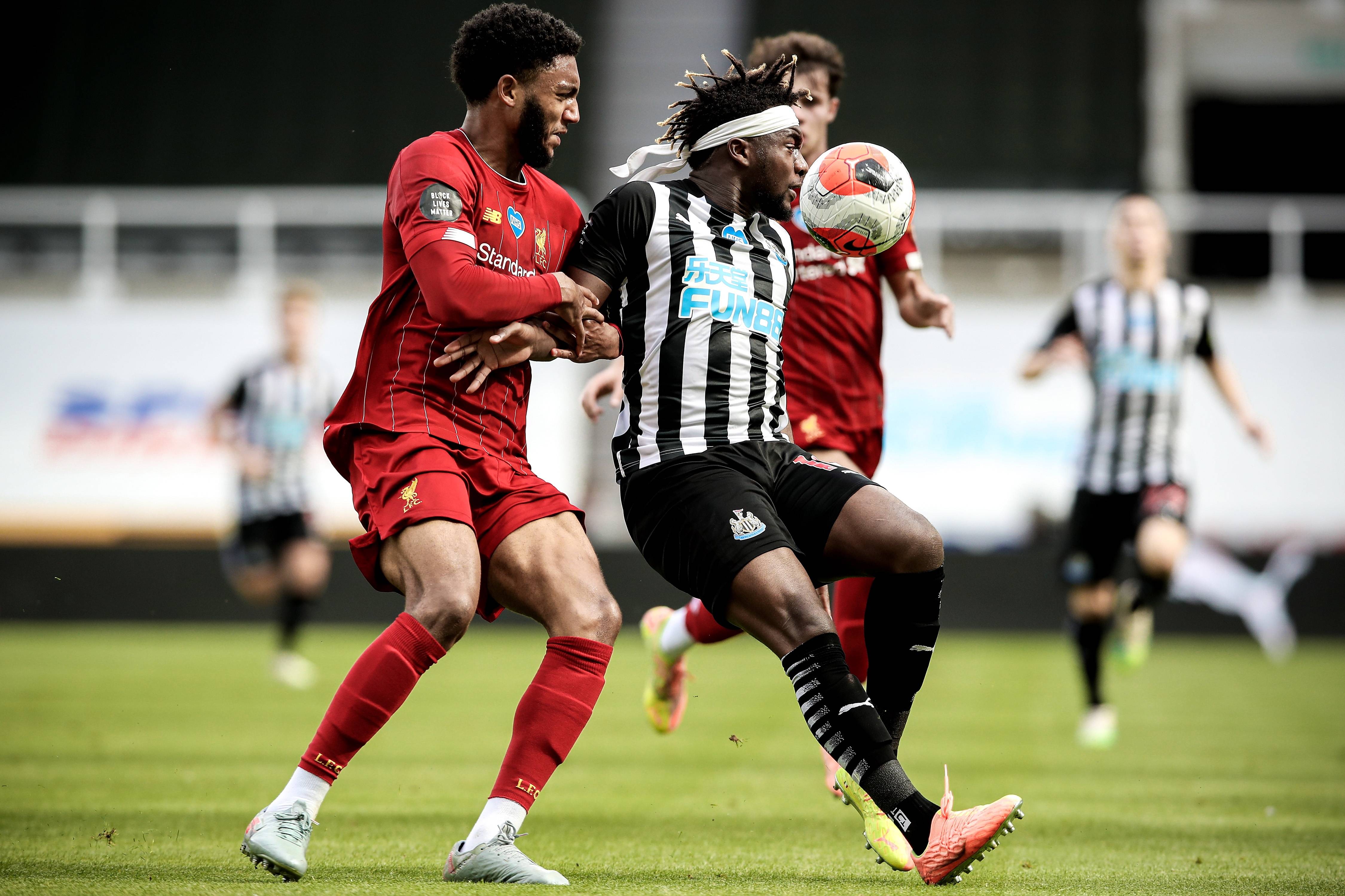 开云登录入口-包含上海申花防线松动备战葡超AC米兰强势反弹备战欧冠，欧联集结日刷纪录看傻球迷的词条